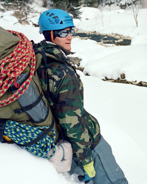 有关冬季运动, 安全帽, 成人的免费素材图片