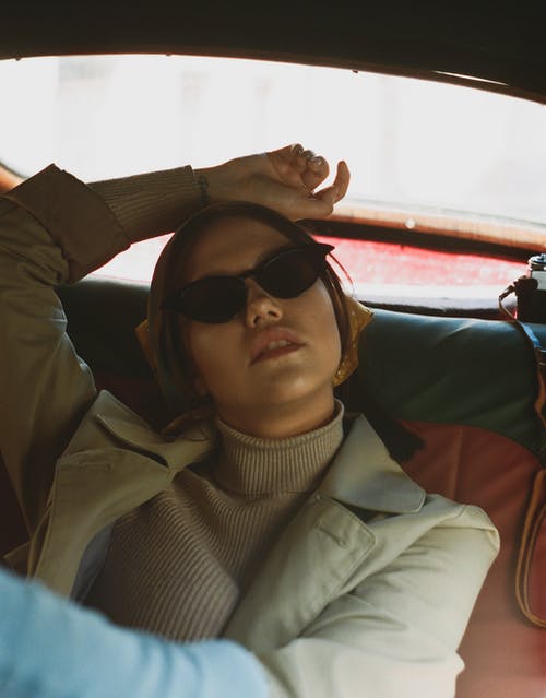 有关90年代风格, 一个人, 围巾的免费素材图片