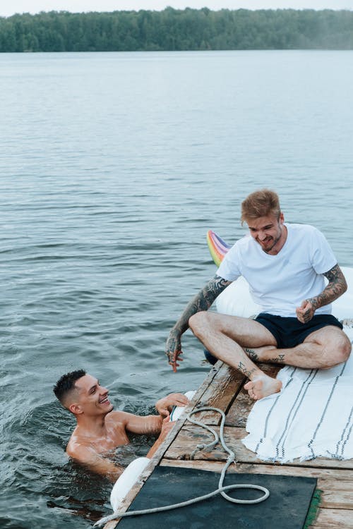 有关t恤, 刺青, 半裸的免费素材图片