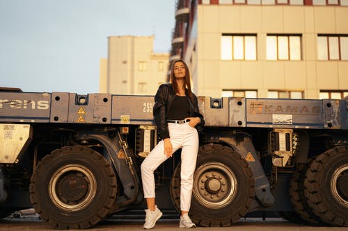 有关低角度视图, 女性, 巨轮的免费素材图片