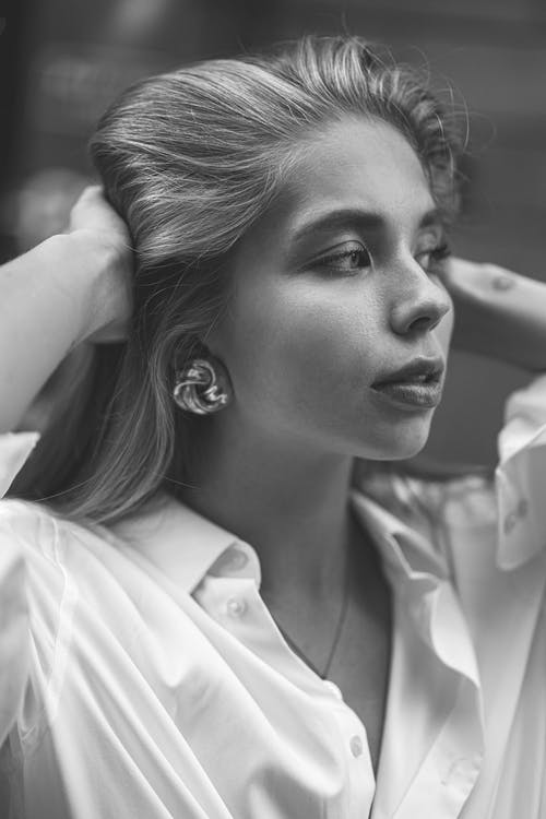 有关bw, 女孩, 张开嘴的免费素材图片