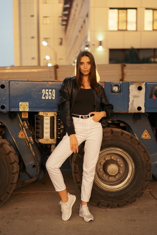 有关天, 女性, 巨轮的免费素材图片