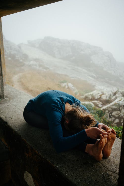 有关健身, 女人, 岩石的免费素材图片