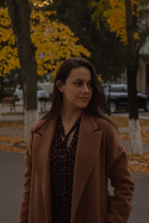 有关人, 垂直拍摄, 女人的免费素材图片