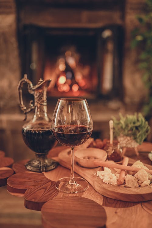 有关乳酪, 喝, 壁炉的免费素材图片