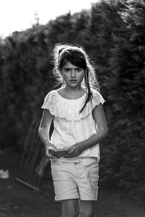 有关凌乱的头发, 女孩, 小孩的免费素材图片