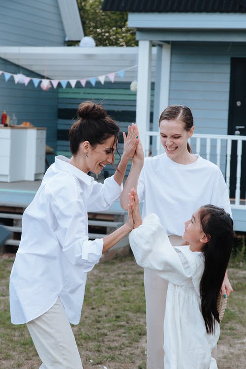 有关女儿, 女孩, 女性的免费素材图片