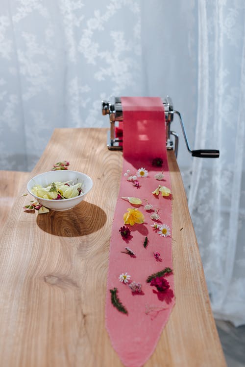 有关准备食物, 女人, 厨房的免费素材图片