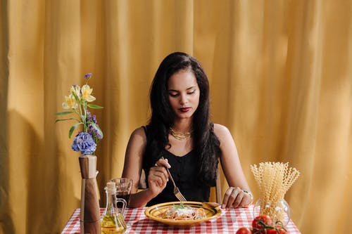 有关女性, 往下看, 想法的免费素材图片