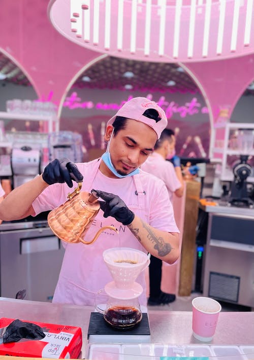 有关人, 倒入, 倾注的免费素材图片