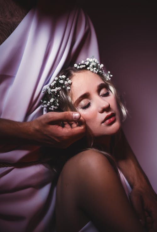 有关头花环, 女性, 工作室拍摄的免费素材图片