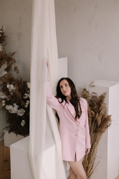 有关垂直拍摄, 套裝, 女人的免费素材图片