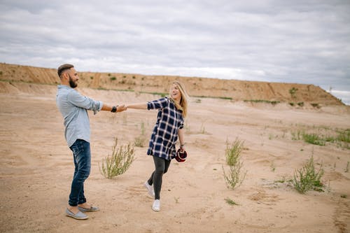 有关一对, 人, 女人的免费素材图片