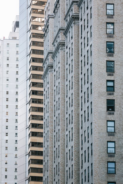 有关不动产, 从下面, 低角度的免费素材图片