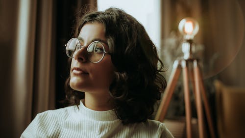 白领衬衫的女人 · 免费素材图片