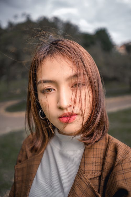 有关人, 垂直拍摄, 女人的免费素材图片