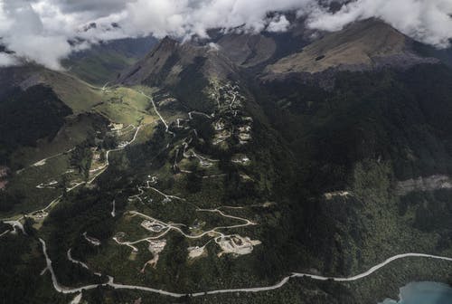 有关天性, 山, 从上面的免费素材图片