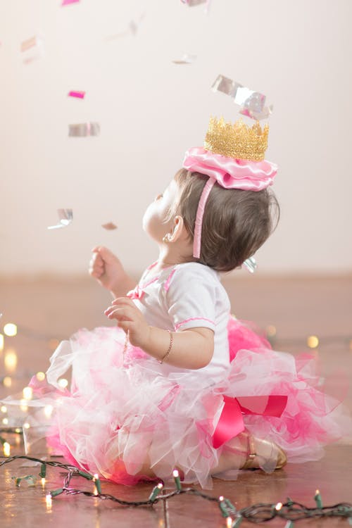 有关儿童, 垂直拍摄, 小孩的免费素材图片