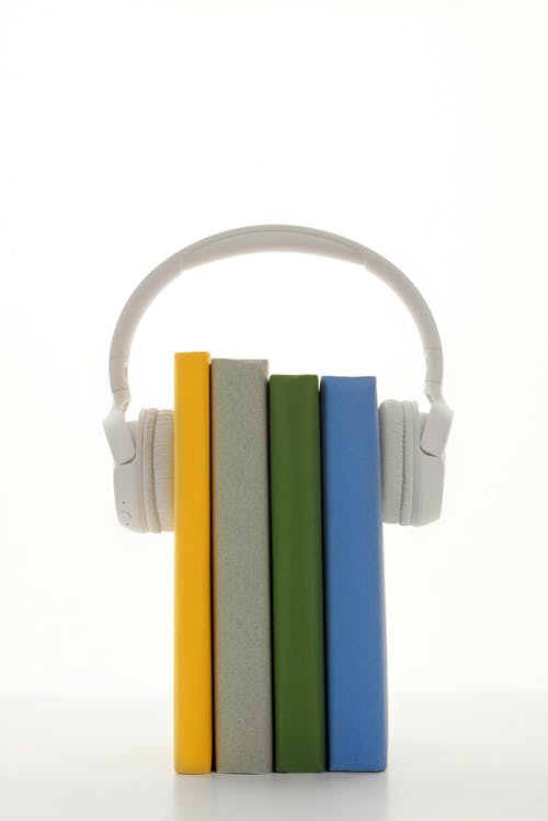 白色无线耳机 · 免费素材图片