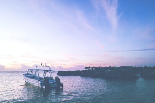 白船 · 免费素材图片