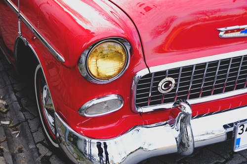 红色和银色车前灯 · 免费素材图片