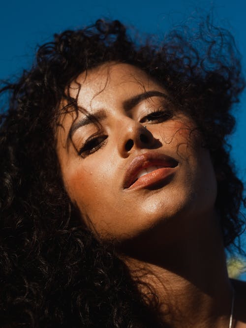 女人的脸 · 免费素材图片