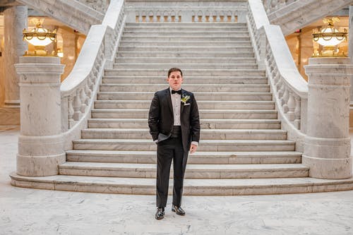 有关婚禮, 插花, 新郎的免费素材图片