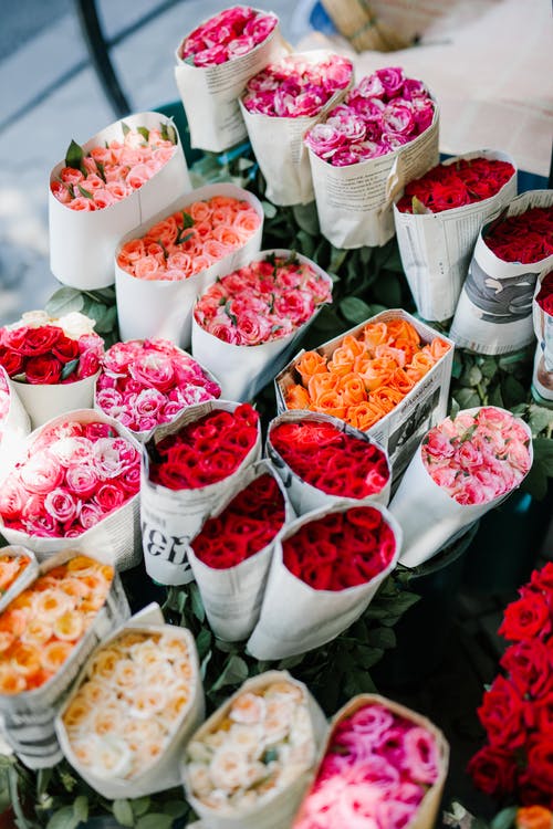 什锦束玫瑰花市场 · 免费素材图片
