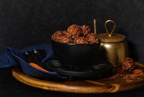 黑碗巧克力 · 免费素材图片