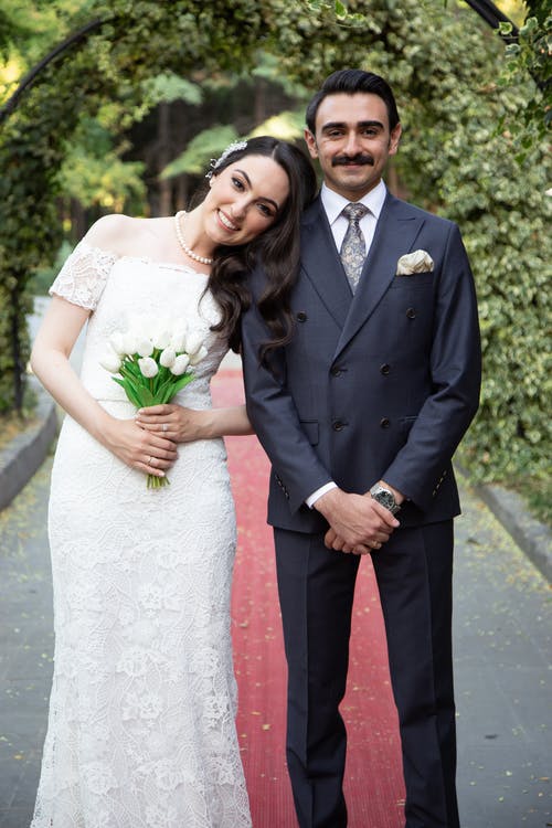 有关一对, 垂直拍摄, 头肩的免费素材图片