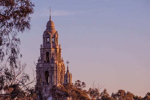 巴尔博亚公园的钟楼 · 免费素材图片