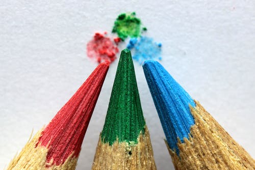 彩色铅笔笔尖的宏观照片 · 免费素材图片