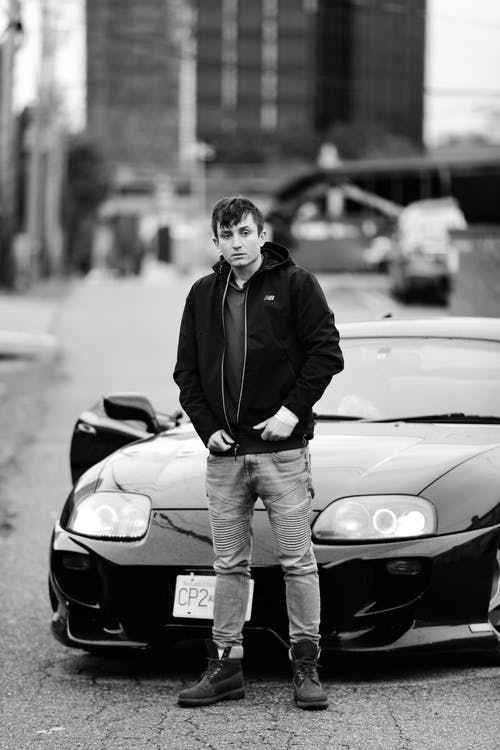 男人穿外套 · 免费素材图片