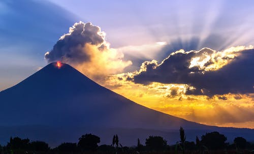 有关喷发, 天性, 天空的免费素材图片