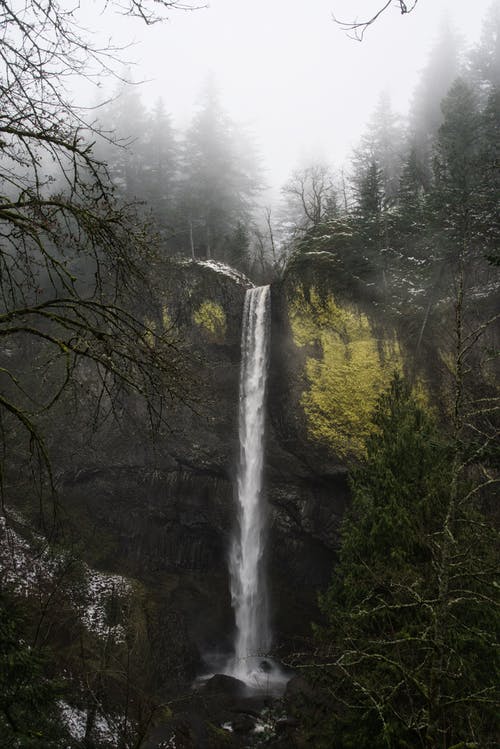 瀑布自然摄影 · 免费素材图片