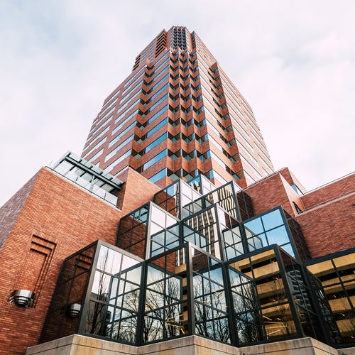 有关不动产, 中央, 从下面的免费素材图片