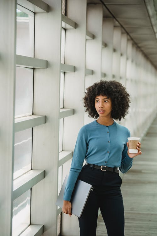 有关3C用品, 一次性, 人行天桥的免费素材图片