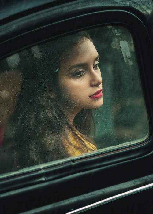车内的女人 · 免费素材图片