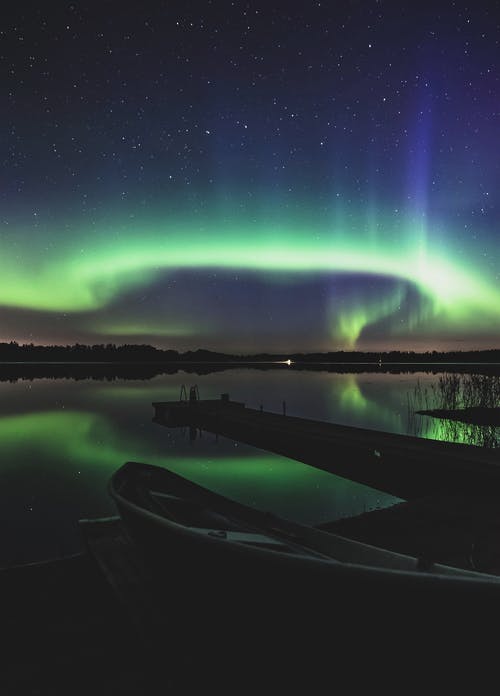 夜间北极光 · 免费素材图片