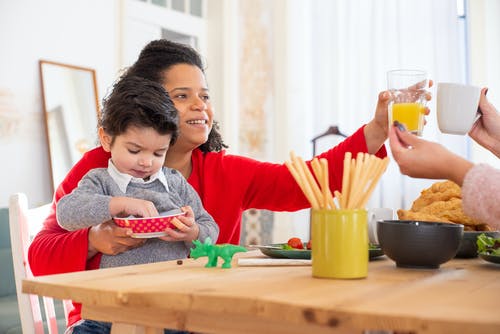 有关在家, 坐, 多样化的免费素材图片