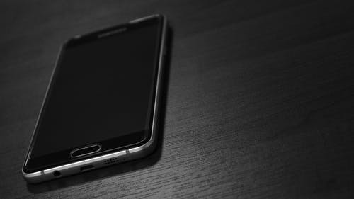 三星黑色android智能手机 · 免费素材图片