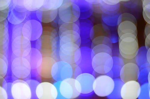 紫色和白色的光 · 免费素材图片