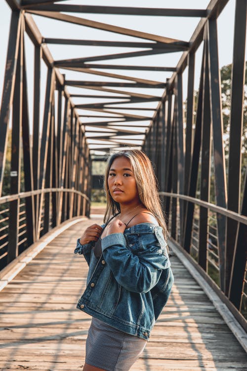 有关人, 休闲, 摆姿势的免费素材图片