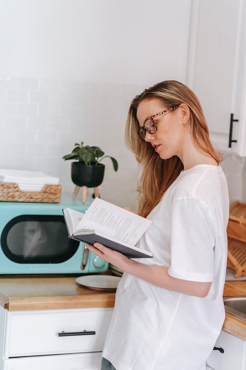 有关书呆子, 侧面图, 内部的免费素材图片