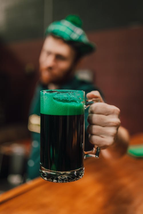 有关啤酒, 喝, 垂直拍摄的免费素材图片