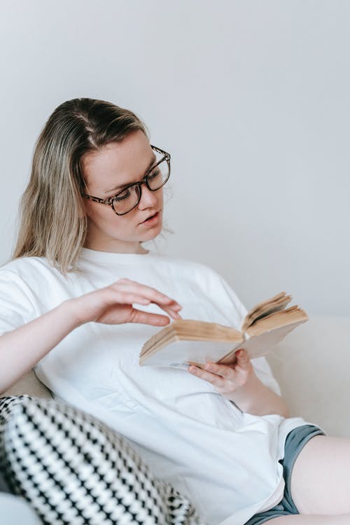 有关书呆子, 休假, 休息的免费素材图片