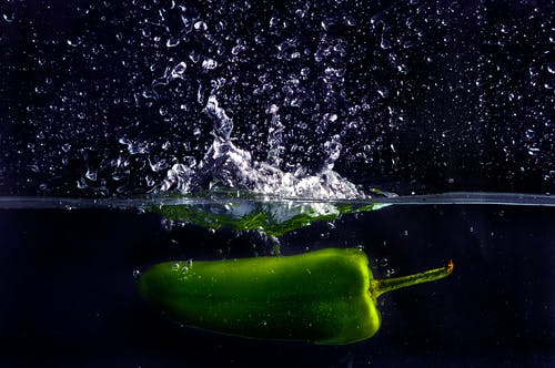 水中青椒 · 免费素材图片