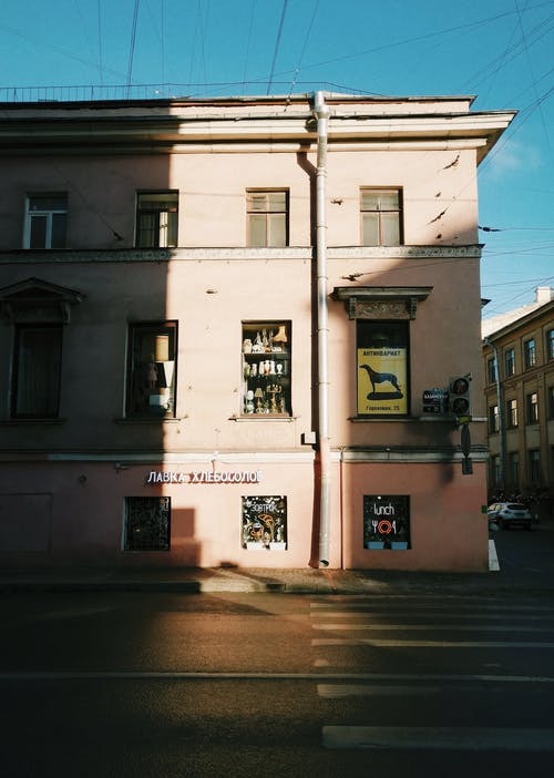 有关人行道, 低层, 垂直拍摄的免费素材图片