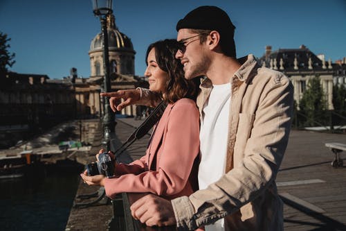 有关一对, 人, 城市的免费素材图片