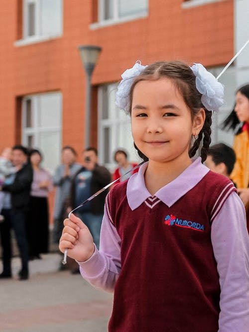 有关垂直拍摄, 女孩, 学生的免费素材图片